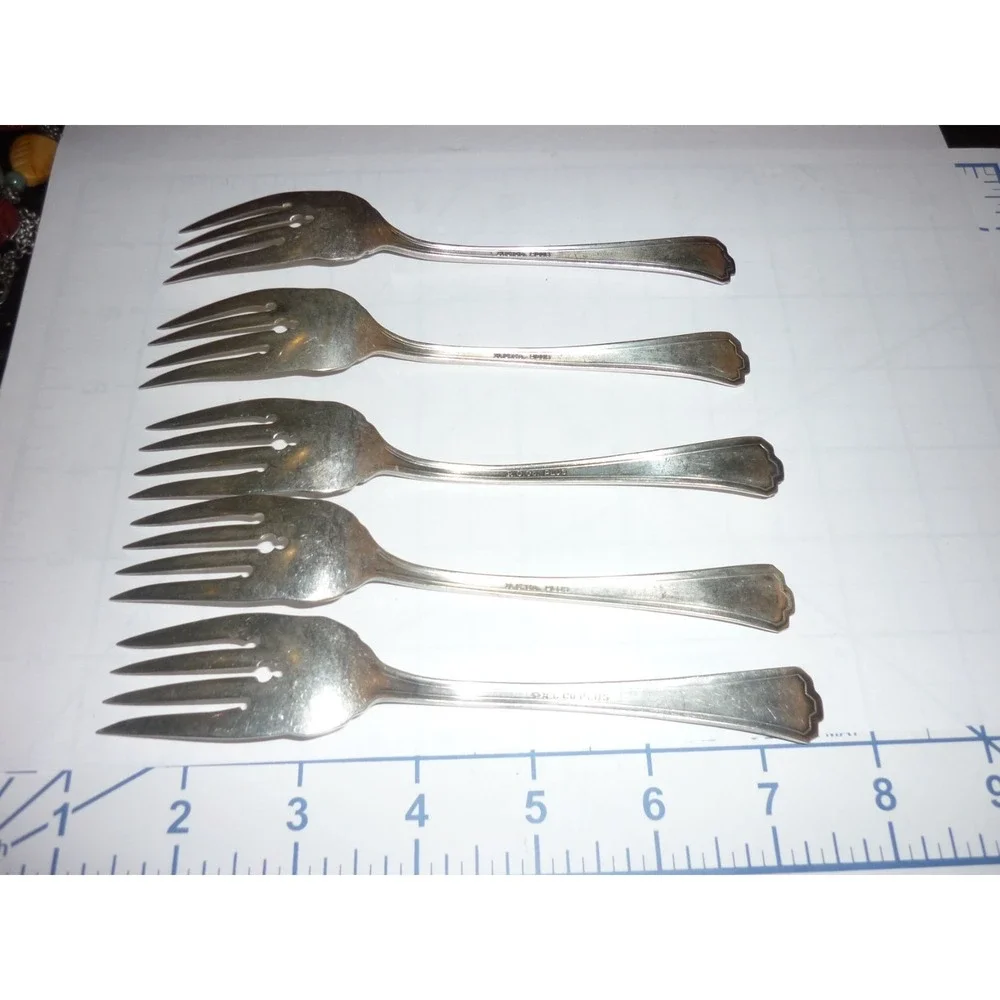 5 Antique‎ R.C. CO. Plus Silverplate  Salad Forks